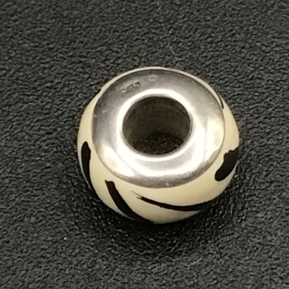 3  Generic .925 Sterling Silver animal print glass beads - Picture 4 of 9